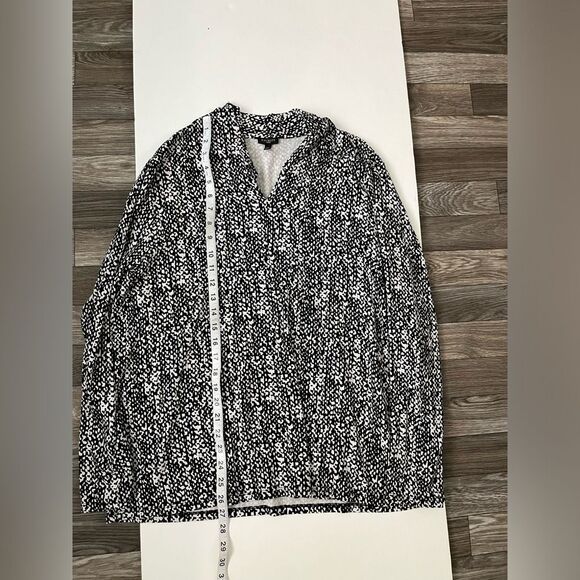 Talbots Women’s Plus Top Blouse 2XL Geometric V Neck Long Sleeve Pullover - Picture 7 of 11